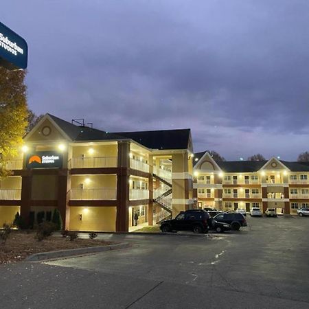 Suburban Studios Winston-Salem Near Hanes Mall Dış mekan fotoğraf
