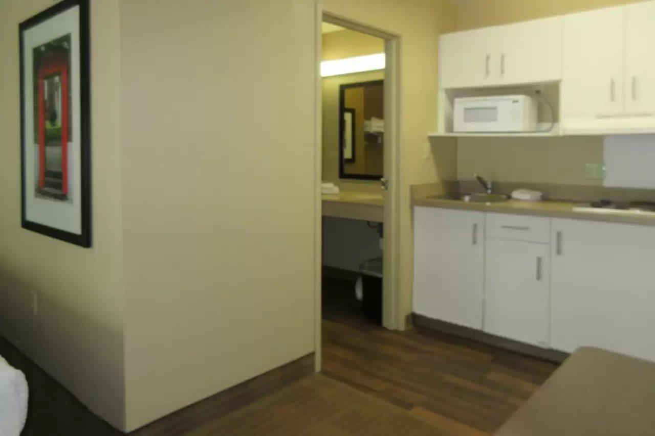 Suburban Studios Winston-Salem Near Hanes Mall Dış mekan fotoğraf