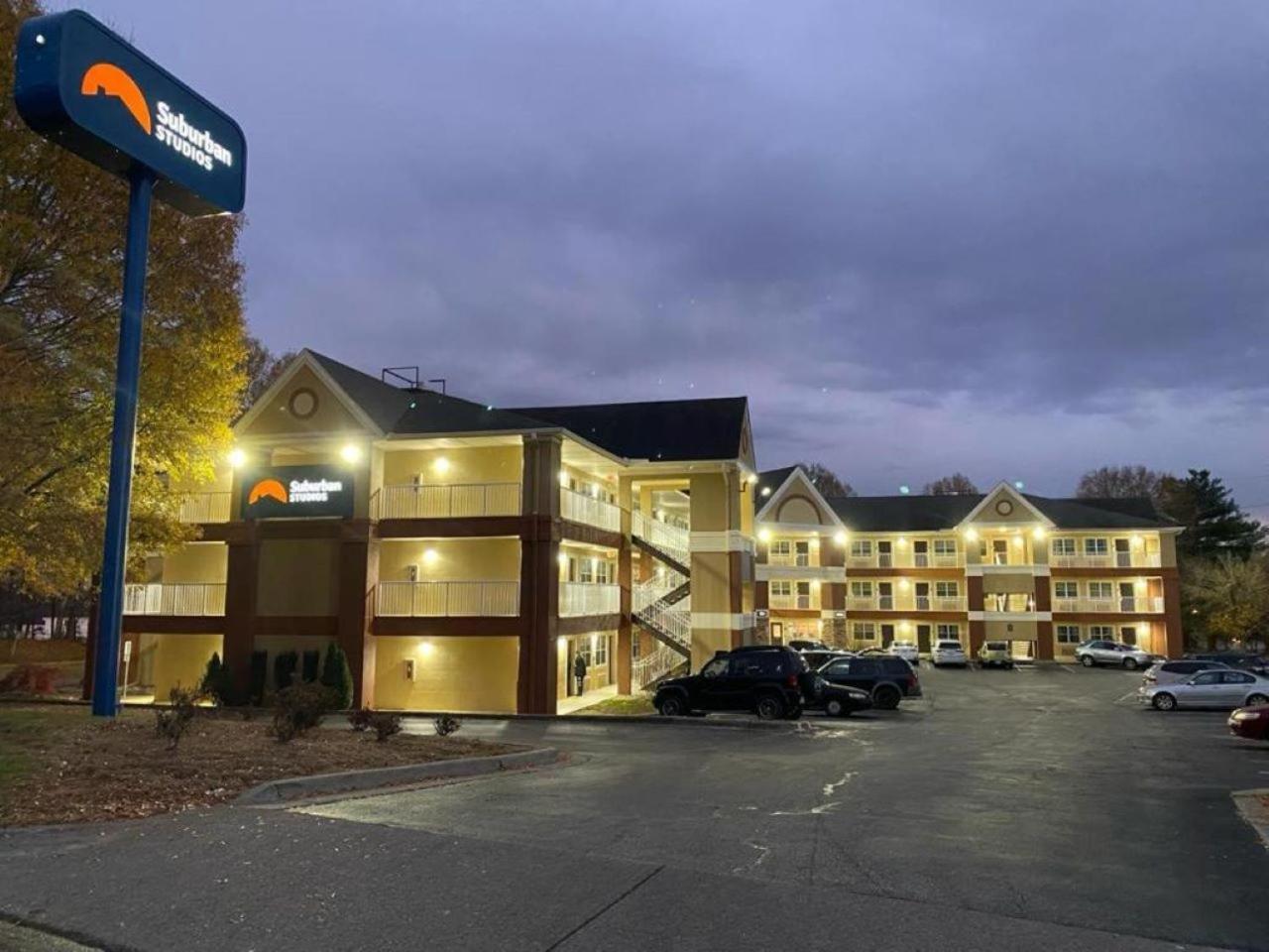 Suburban Studios Winston-Salem Near Hanes Mall Dış mekan fotoğraf