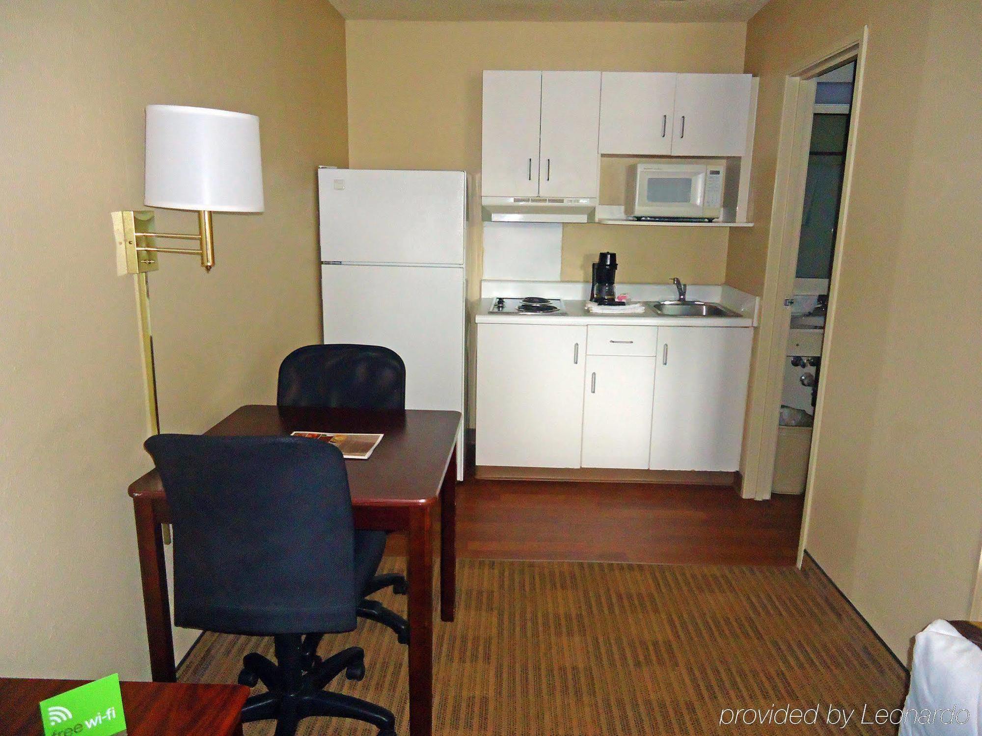 Suburban Studios Winston-Salem Near Hanes Mall Dış mekan fotoğraf