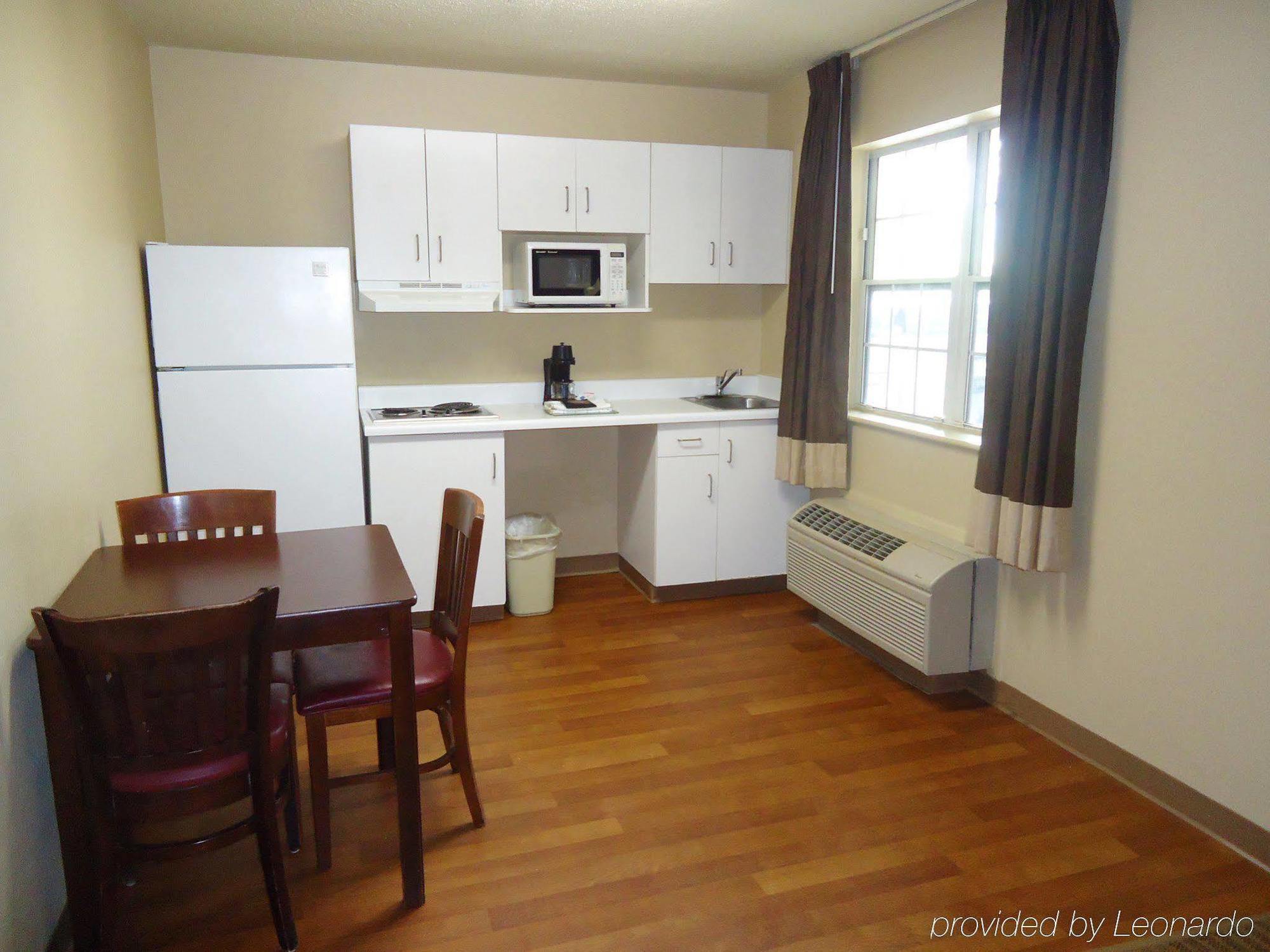 Suburban Studios Winston-Salem Near Hanes Mall Dış mekan fotoğraf