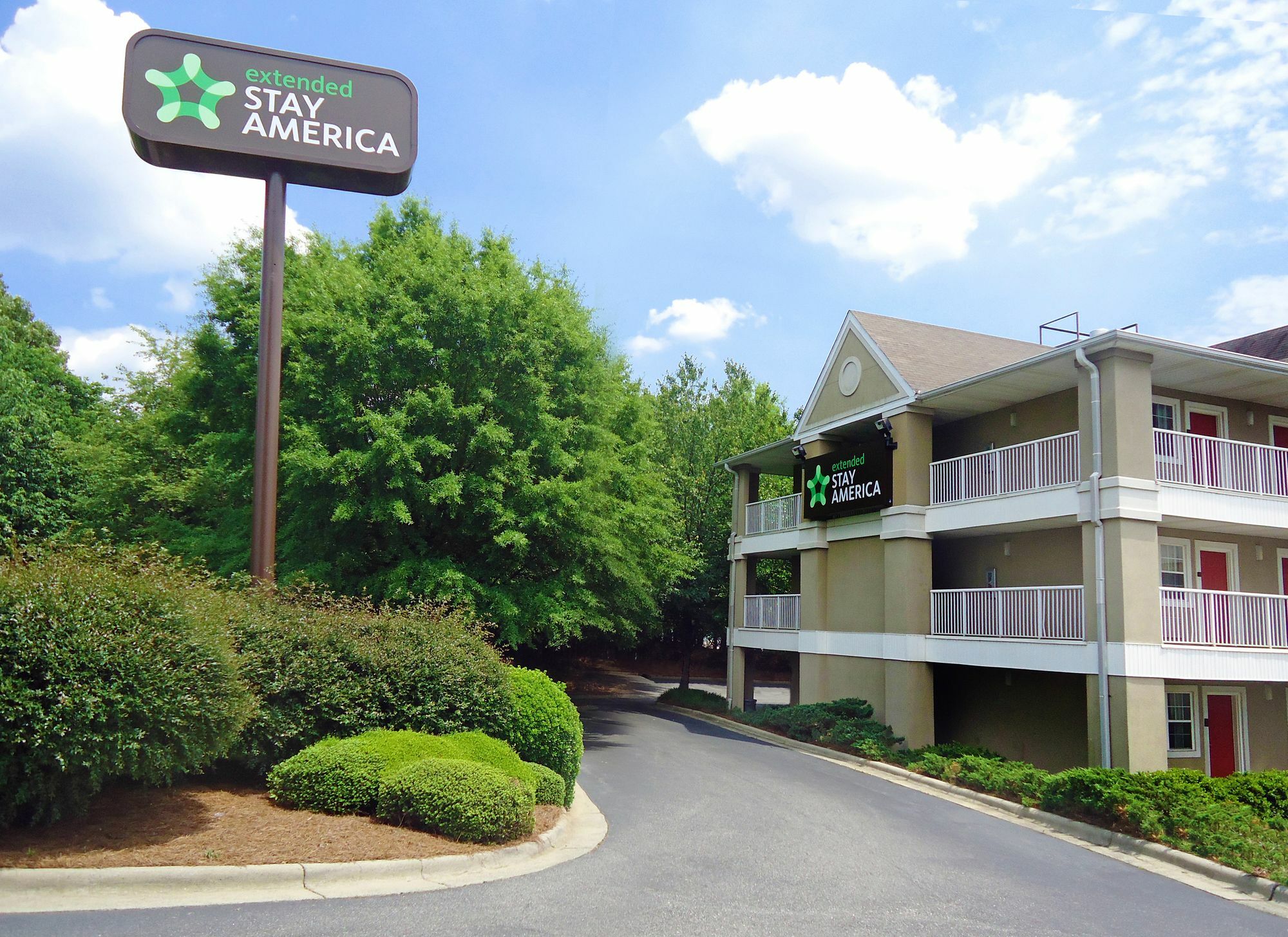 Suburban Studios Winston-Salem Near Hanes Mall Dış mekan fotoğraf